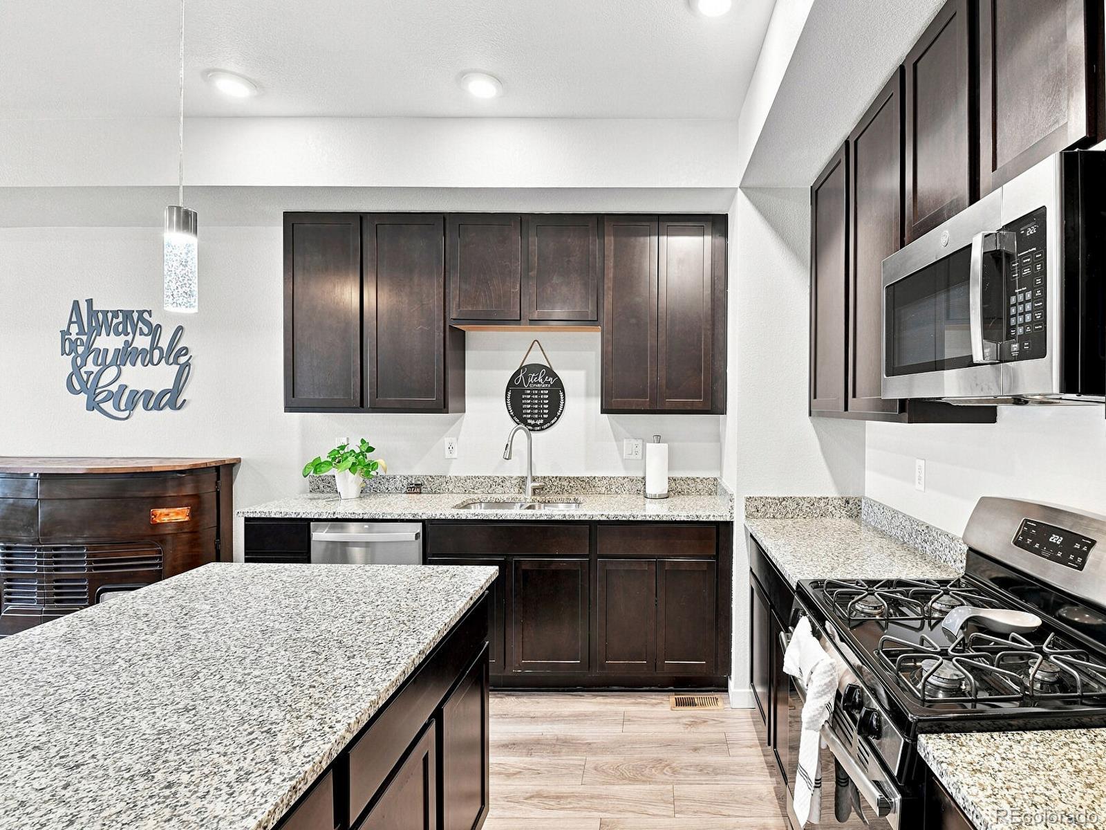 MLS Image #8 for 863 e 98th avenue,denver, Colorado