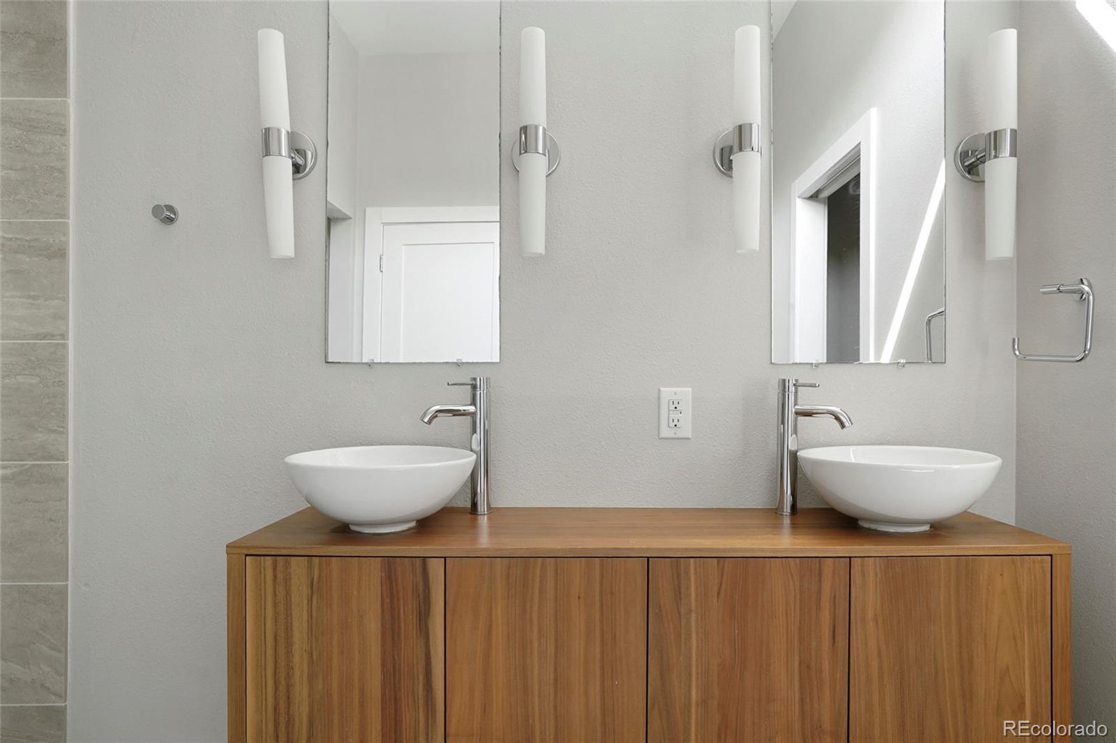 MLS Image #16 for 4585 n newton street,denver, Colorado