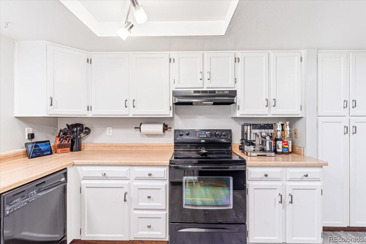 MLS Image #3 for 7677 s monaco circle,englewood, Colorado