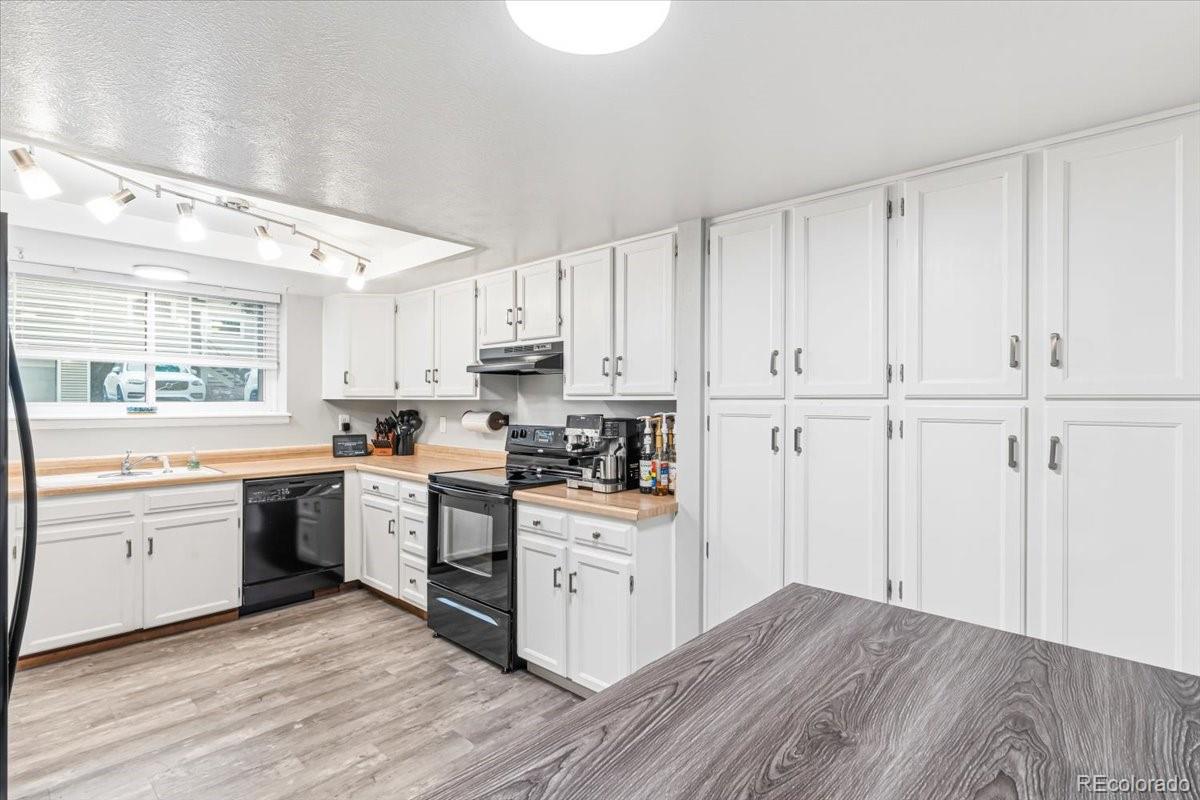 MLS Image #5 for 7677 s monaco circle,englewood, Colorado