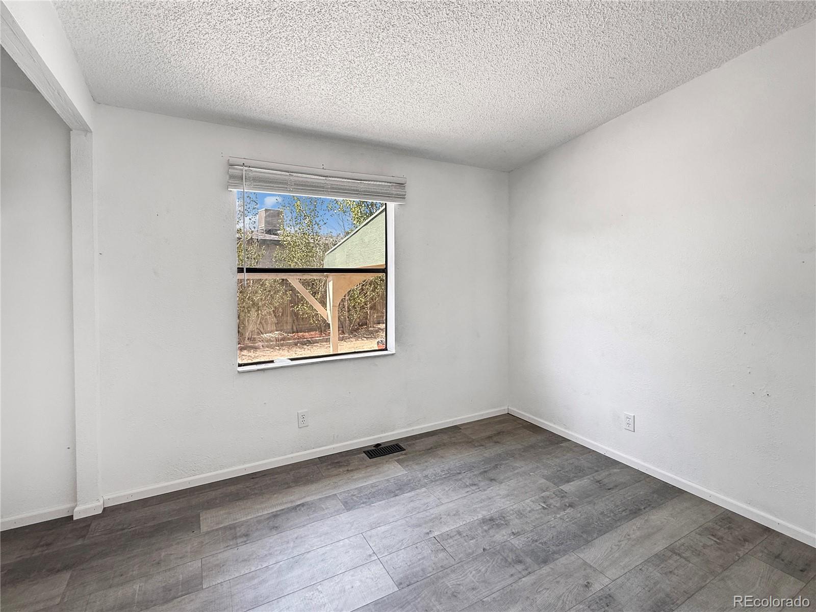 MLS Image #17 for 349 e stewart drive,pueblo, Colorado