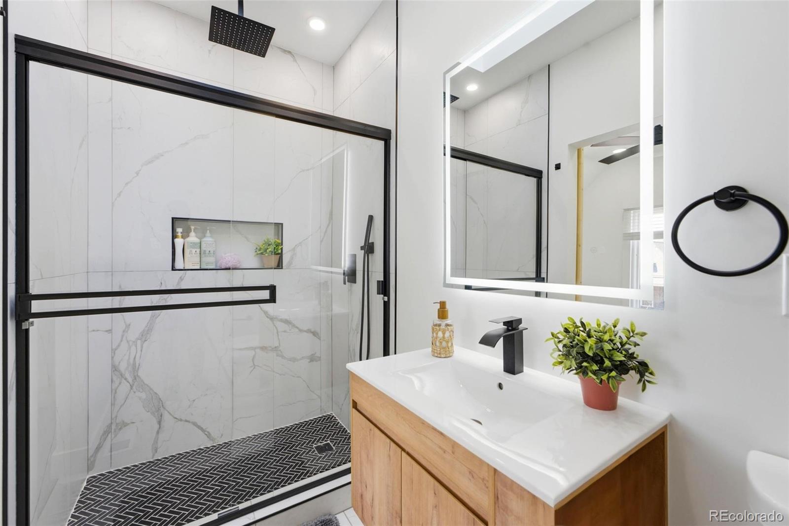MLS Image #15 for 512 w 8th avenue,denver, Colorado