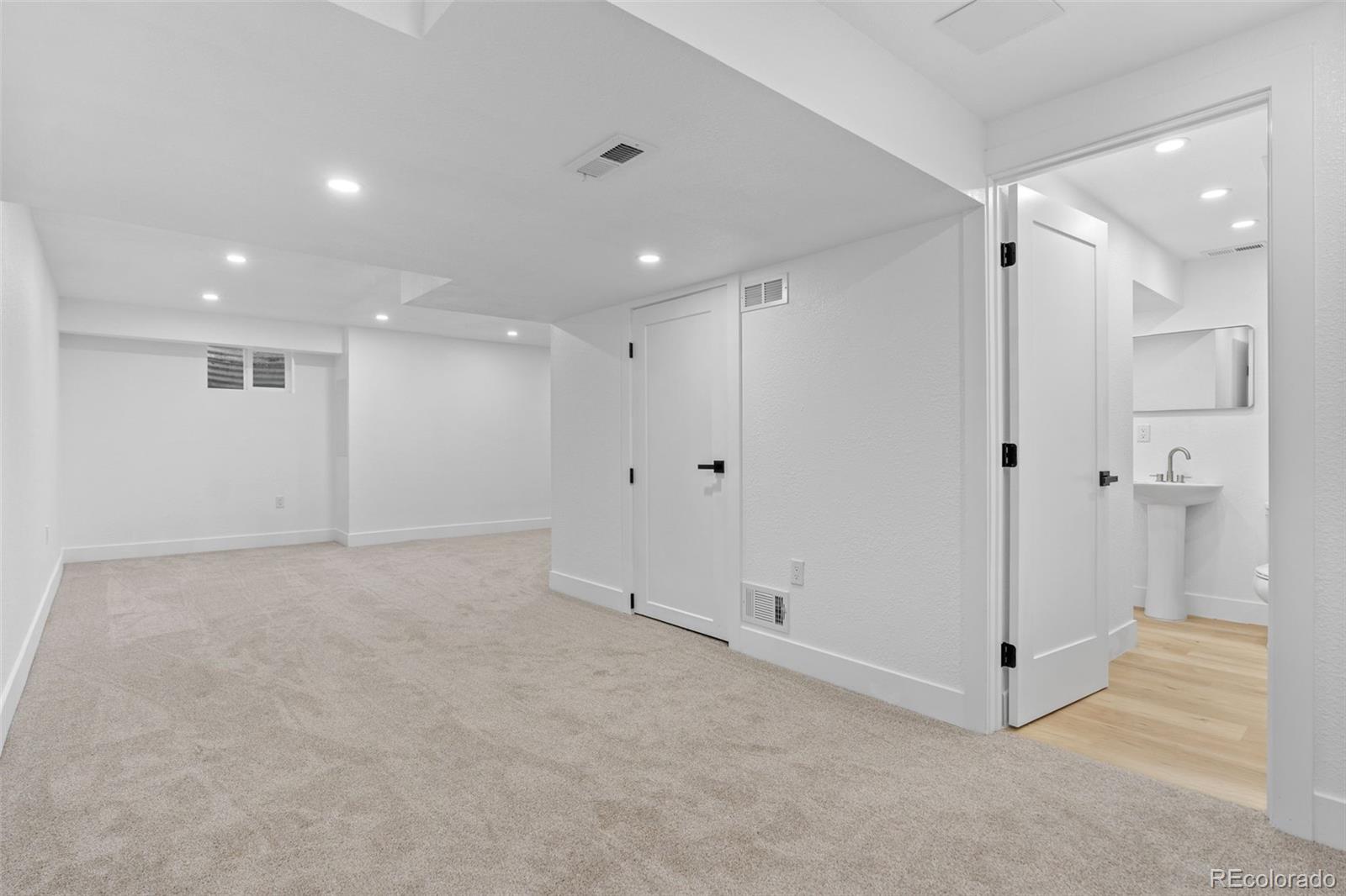MLS Image #29 for 2099 s hoyt way,denver, Colorado