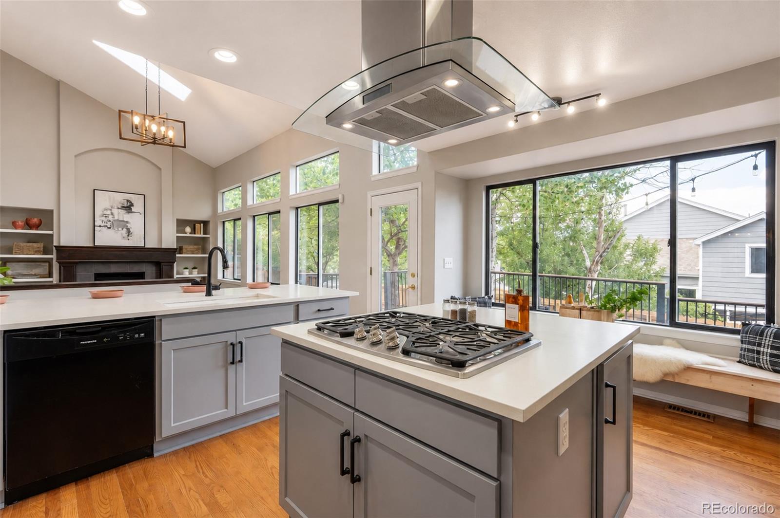 MLS Image #12 for 22351 e lake place,aurora, Colorado
