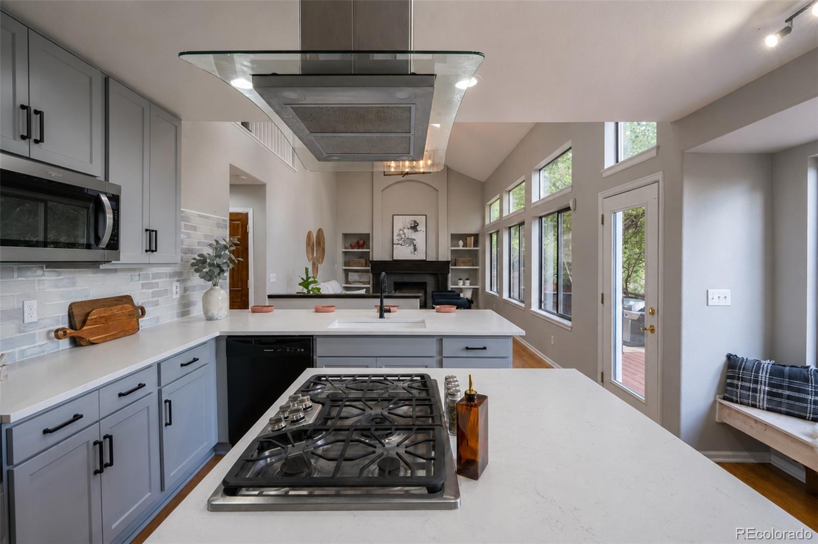 MLS Image #13 for 22351 e lake place,aurora, Colorado