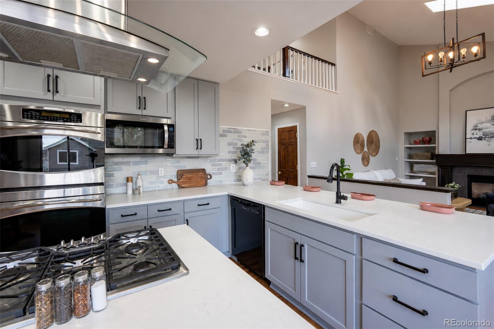 MLS Image #14 for 22351 e lake place,aurora, Colorado