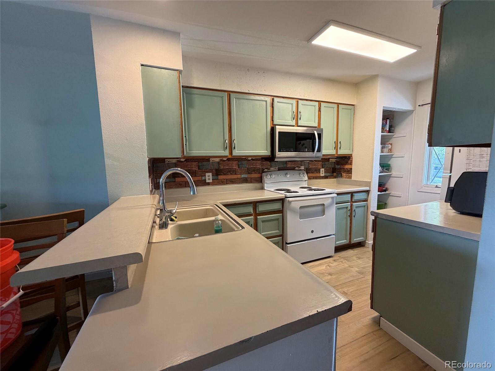 MLS Image #3 for 9771 w cornell place,denver, Colorado