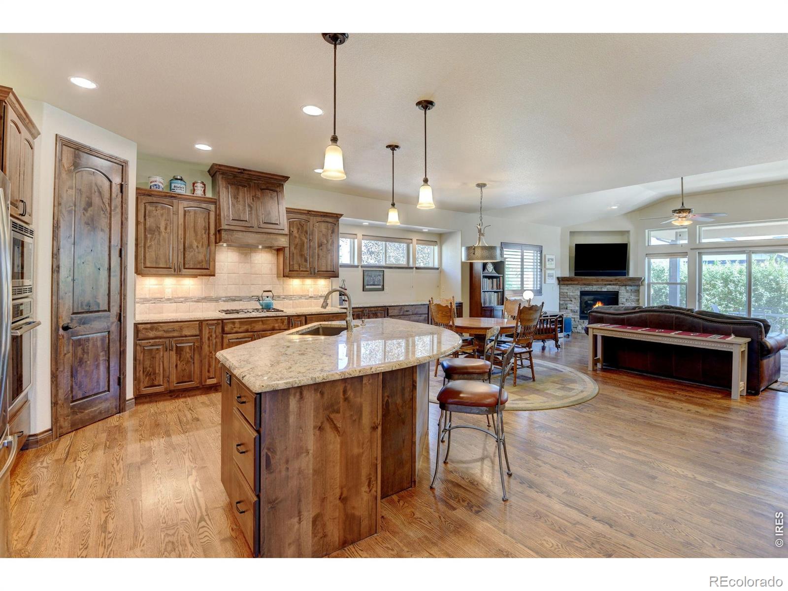 MLS Image #11 for 3817  desert rose court,loveland, Colorado