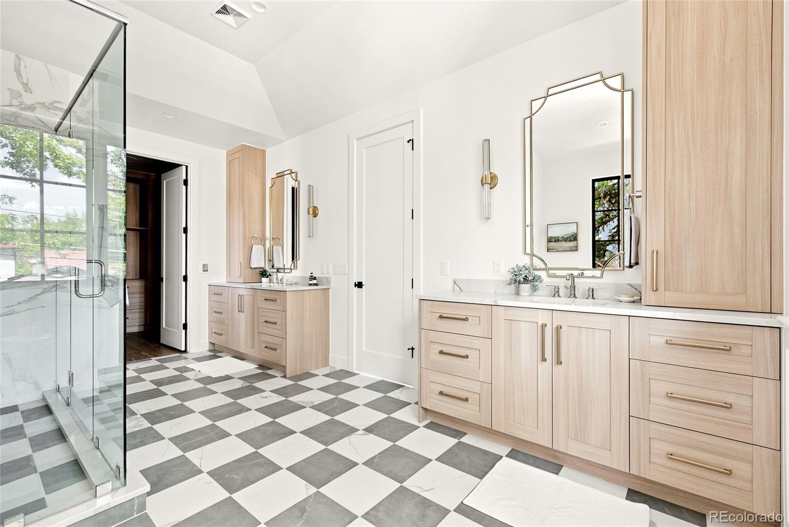 MLS Image #28 for 829 s race street,denver, Colorado