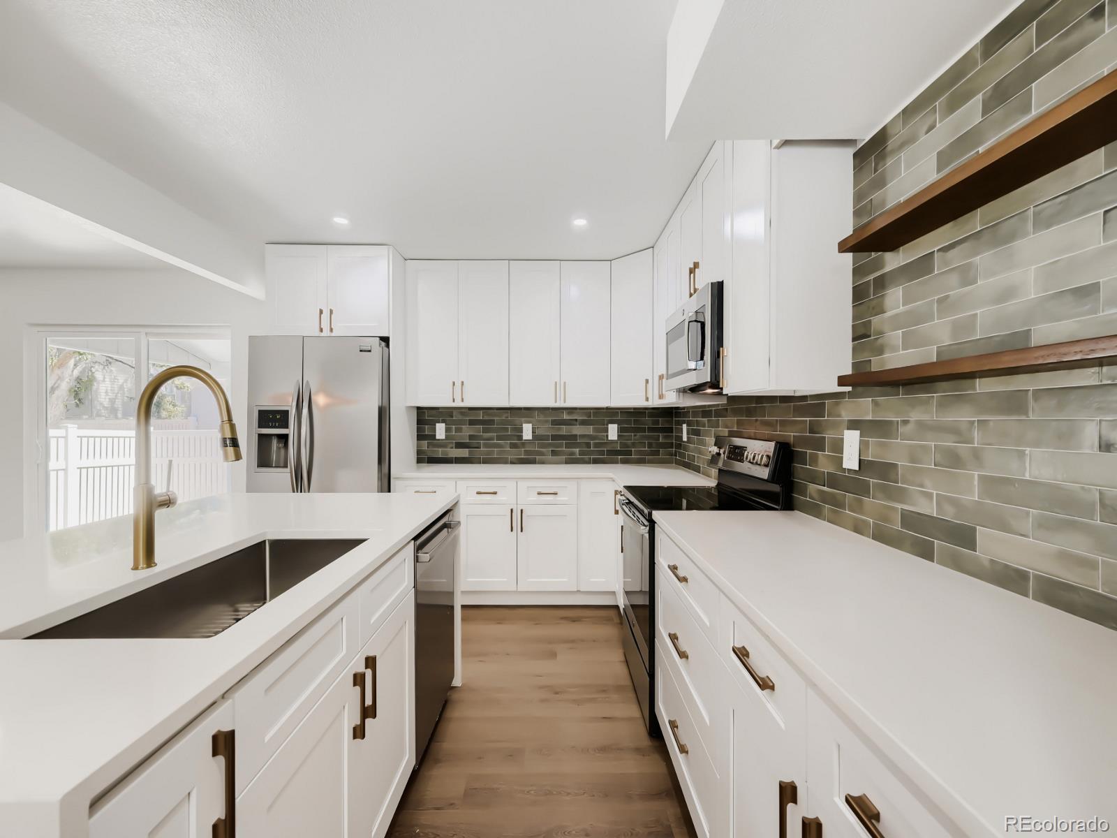 MLS Image #3 for 2813 s xanadu way,aurora, Colorado