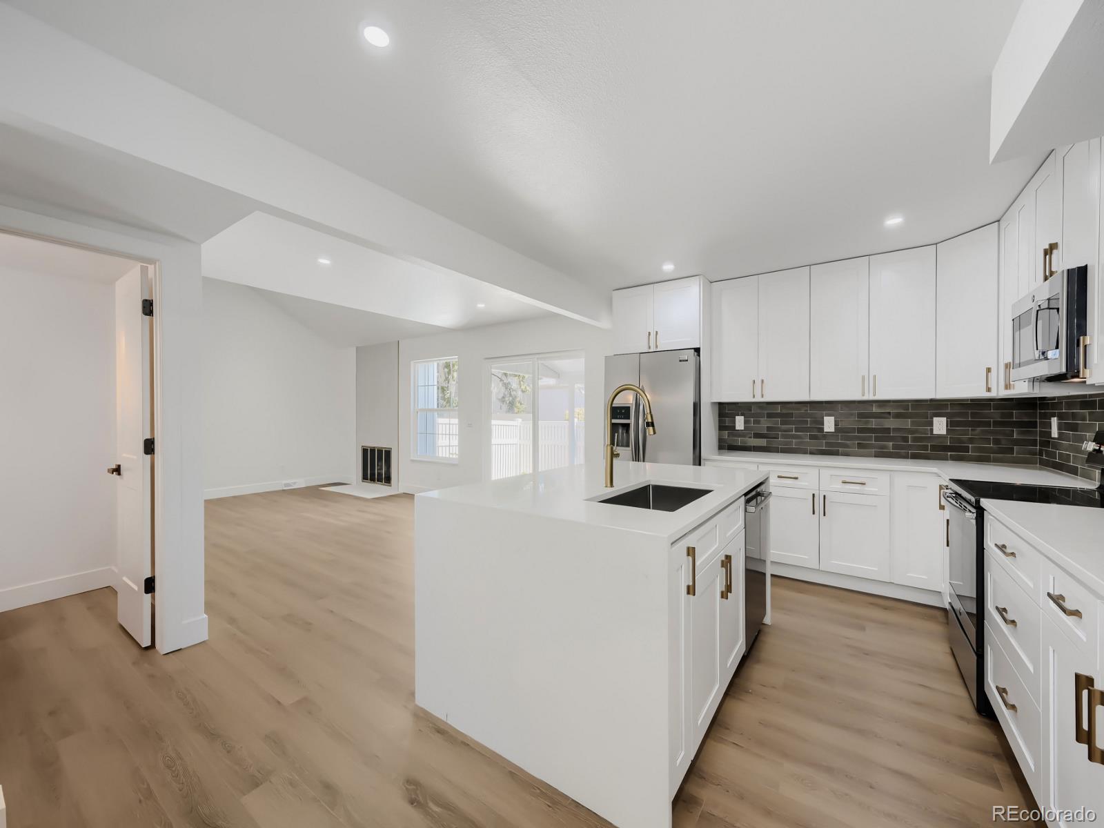 MLS Image #4 for 2813 s xanadu way,aurora, Colorado