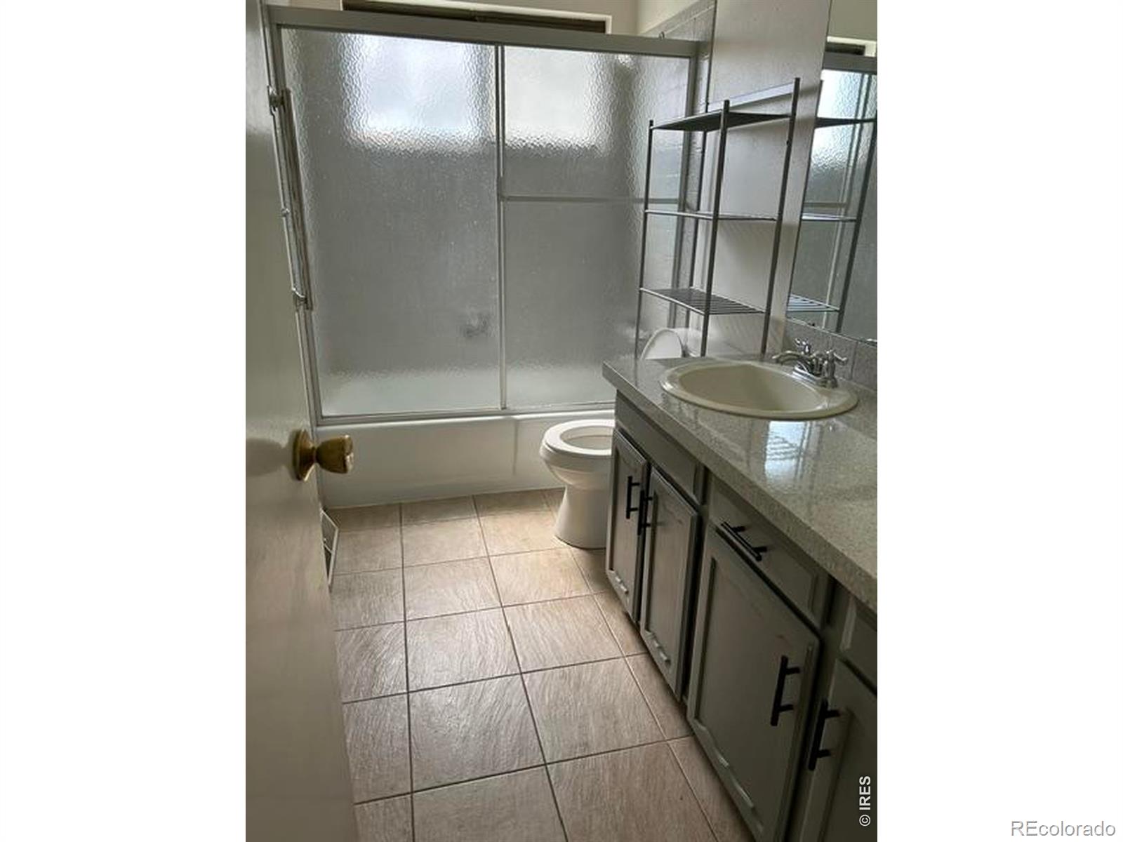 MLS Image #14 for 1951  28th avenue,greeley, Colorado
