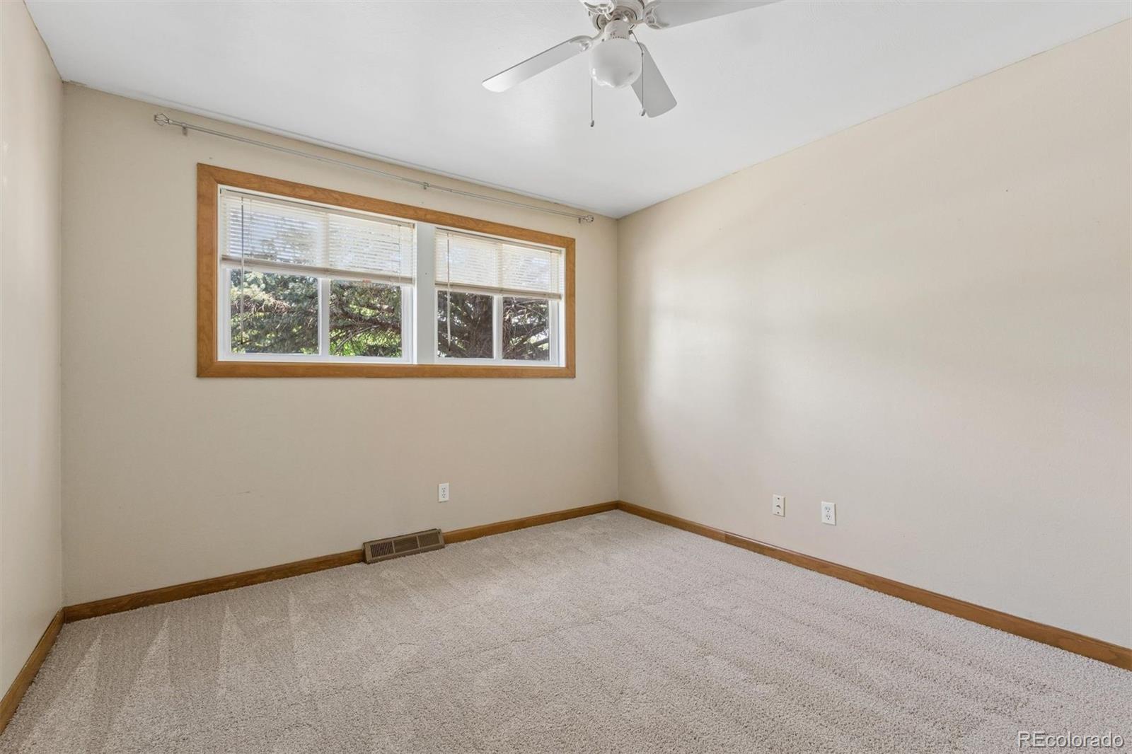 MLS Image #11 for 870  10th street,berthoud, Colorado
