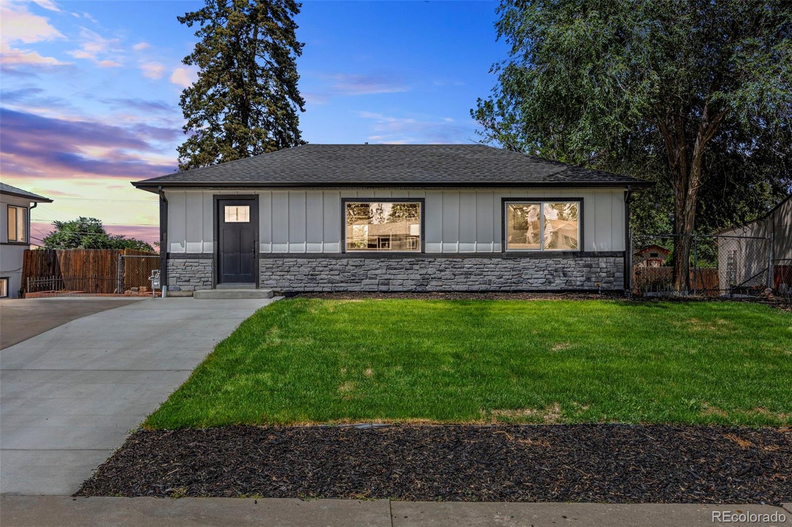 MLS Image #2 for 2131 w gill place,denver, Colorado