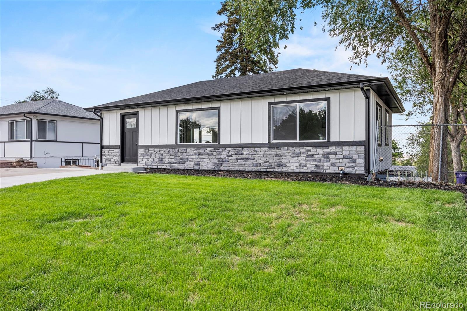 MLS Image #3 for 2131 w gill place,denver, Colorado