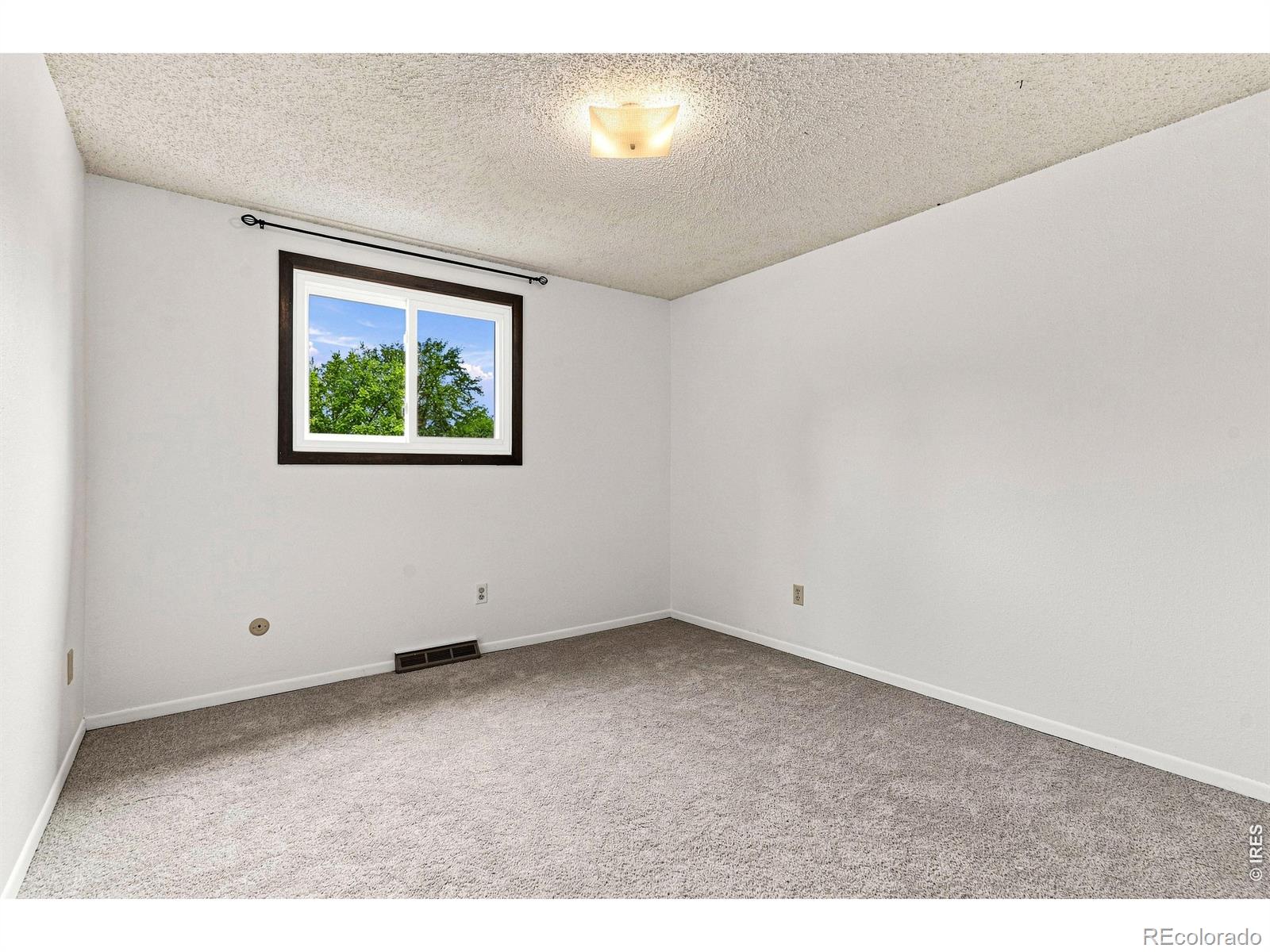 MLS Image #9 for 1805  axial drive,loveland, Colorado