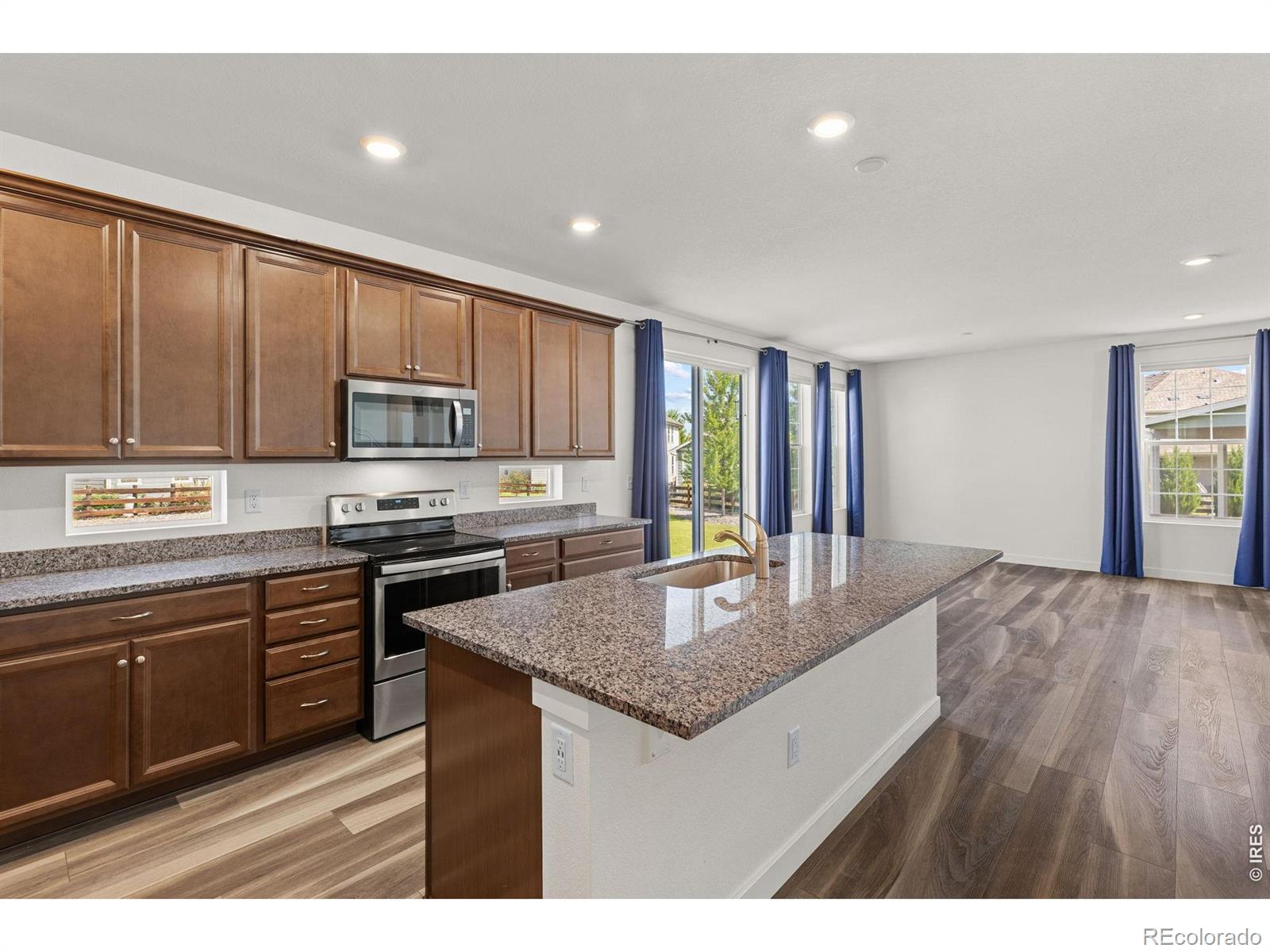 MLS Image #12 for 4532  heatherhill court,longmont, Colorado