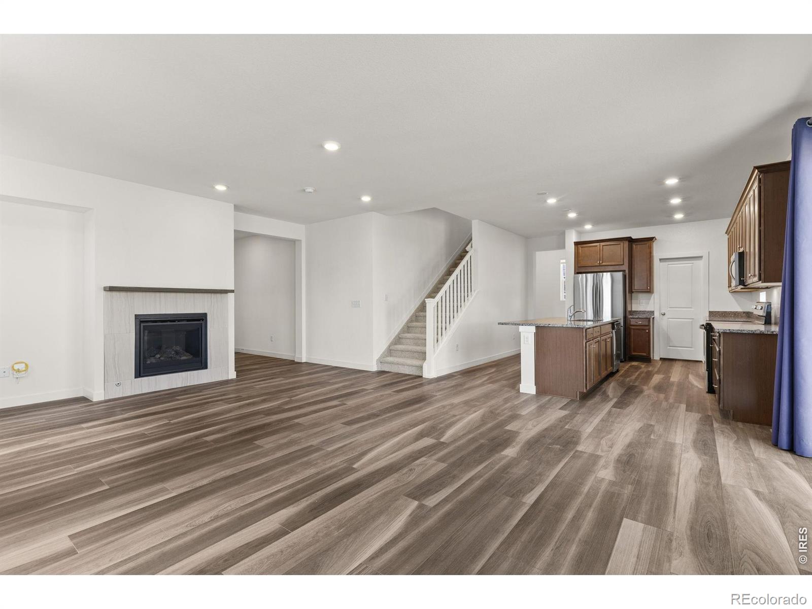 MLS Image #8 for 4532  heatherhill court,longmont, Colorado