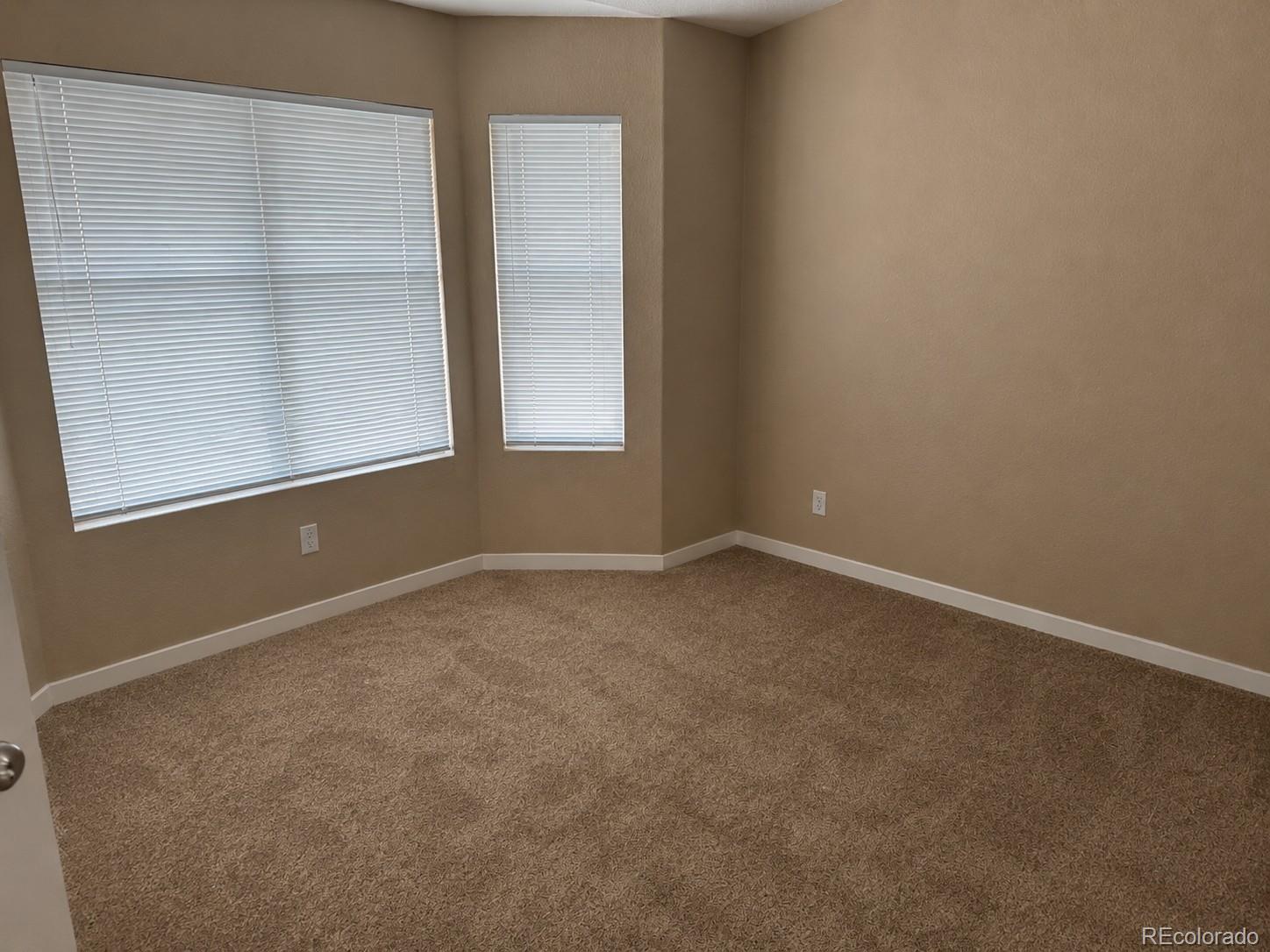 MLS Image #3 for 246 n coolidge way,aurora, Colorado