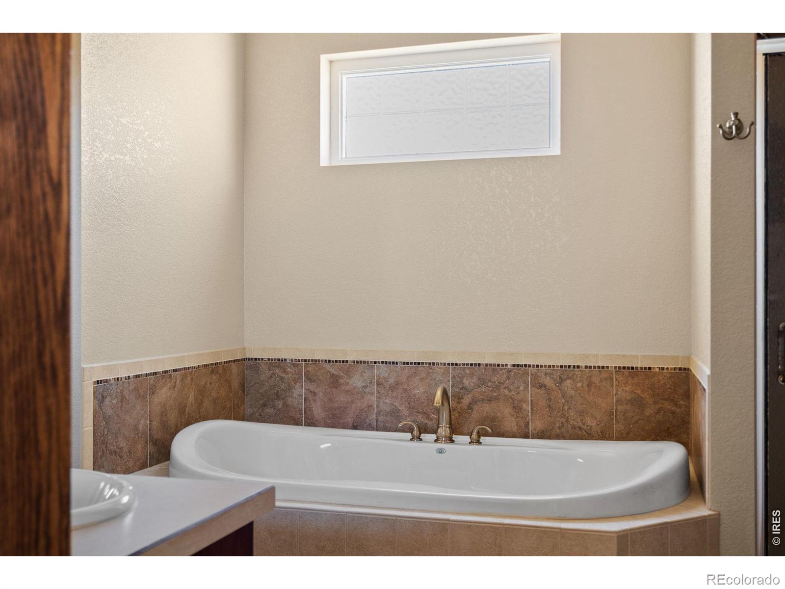 MLS Image #18 for 6045  county road 100 ,wellington, Colorado