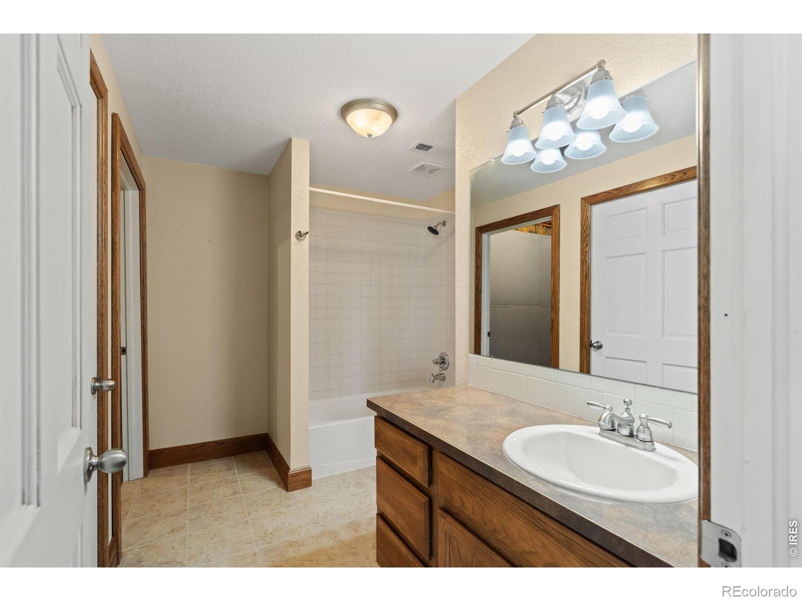 MLS Image #19 for 6045  county road 100 ,wellington, Colorado