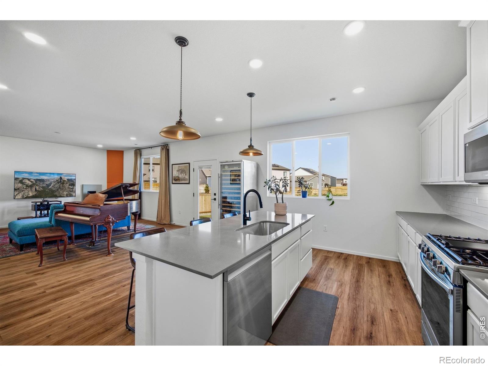 MLS Image #11 for 683  piedmontese street,johnstown, Colorado