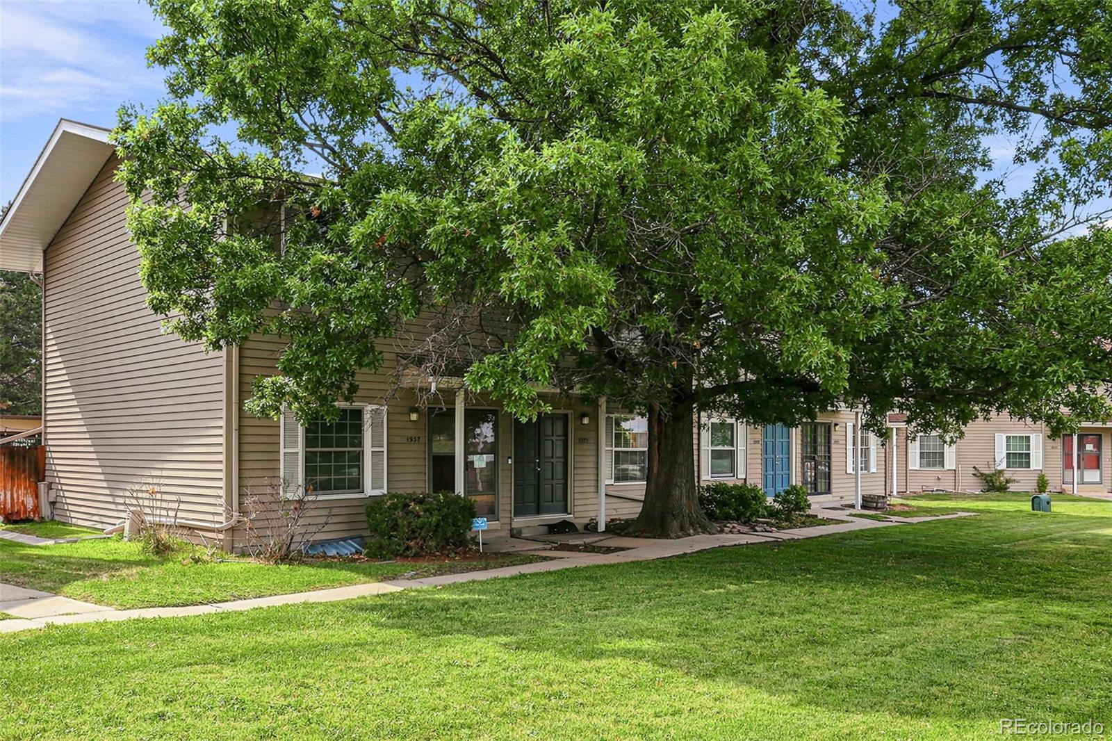 MLS Image #1 for 1935 s peoria street,aurora, Colorado