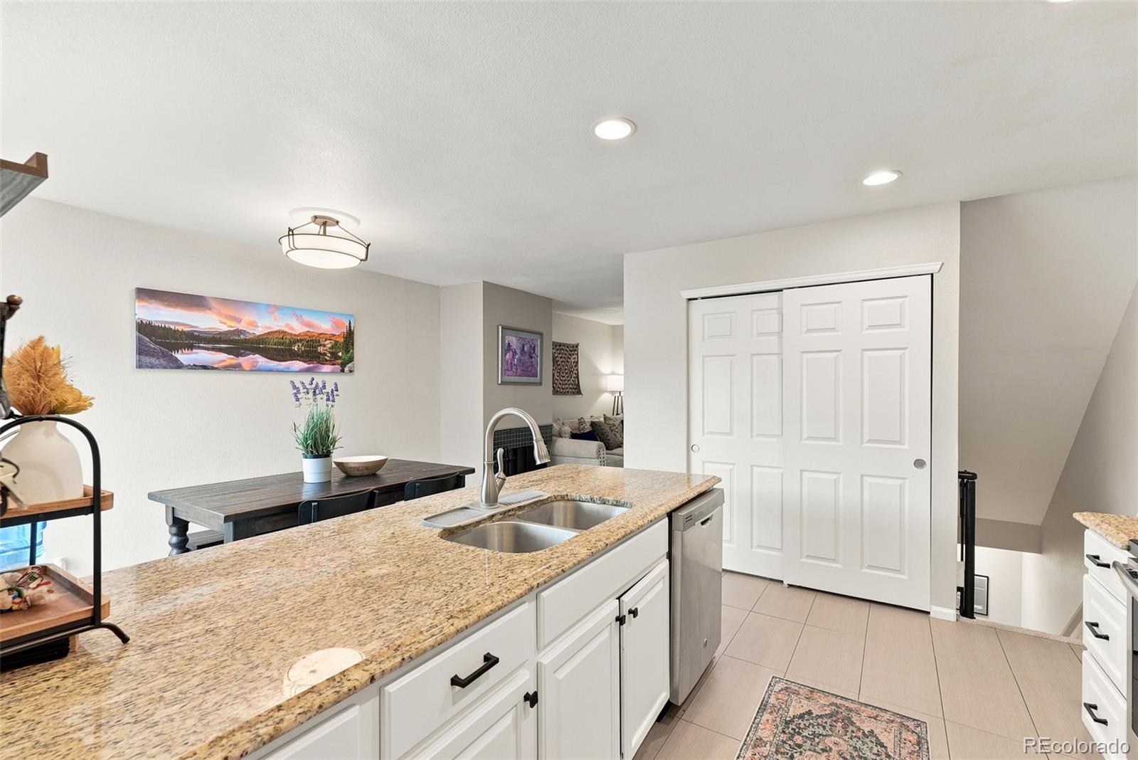MLS Image #12 for 1935 s peoria street,aurora, Colorado