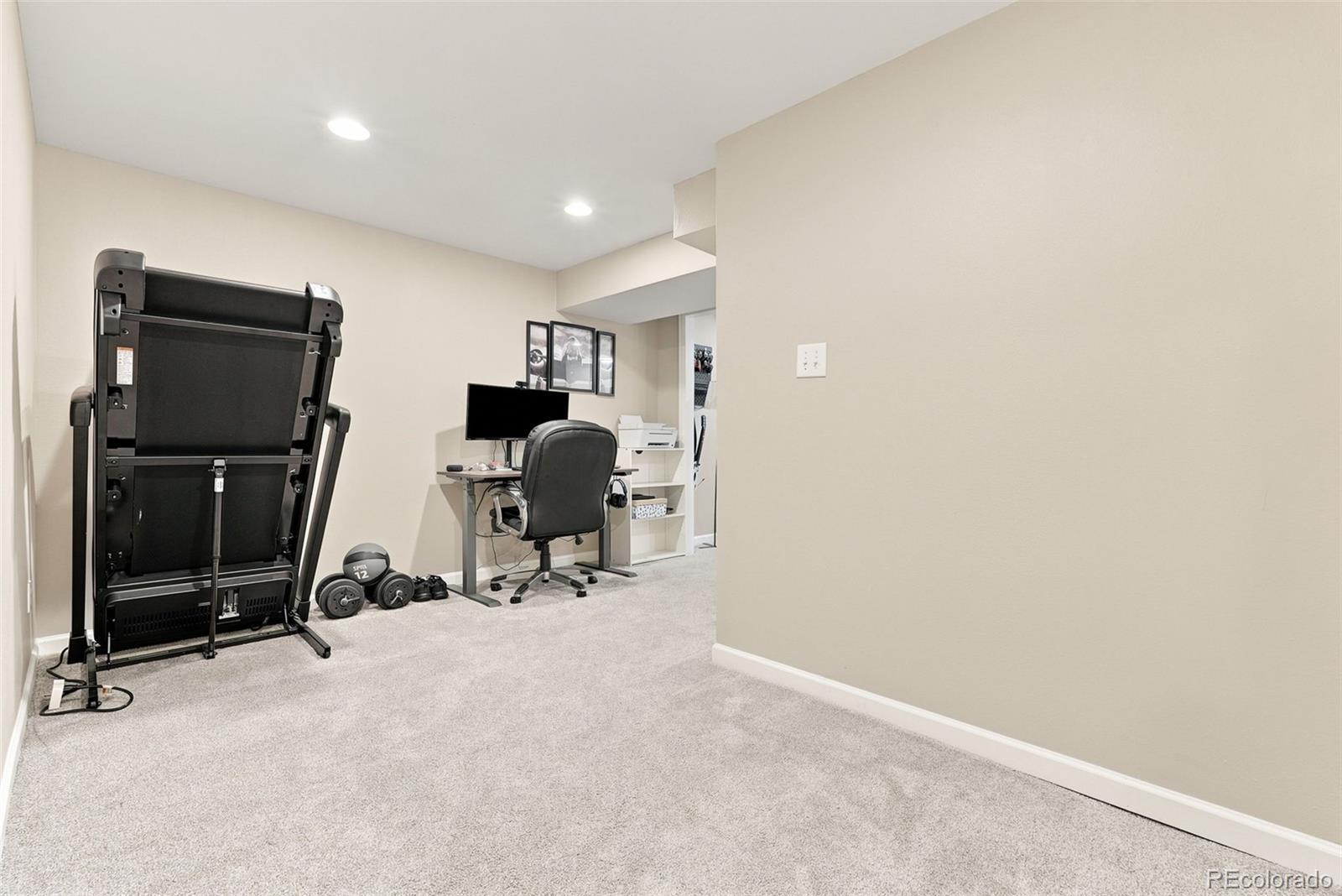 MLS Image #26 for 1935 s peoria street,aurora, Colorado