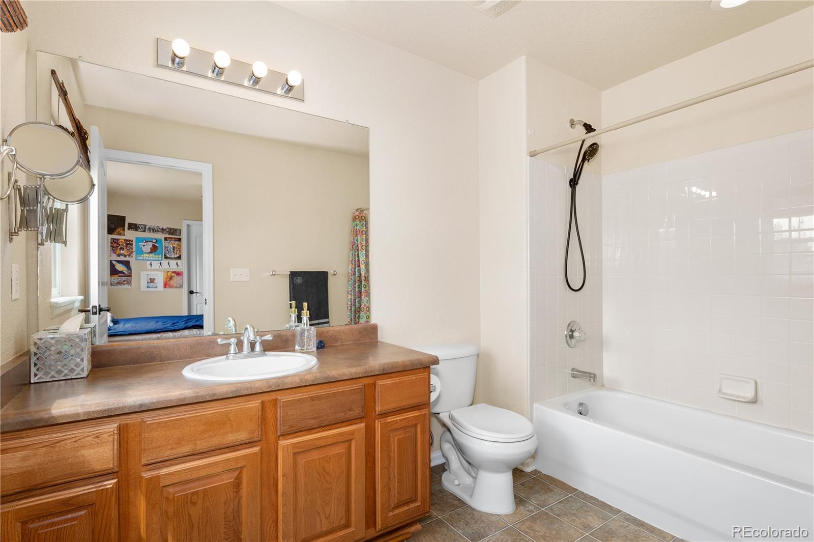 MLS Image #17 for 21235 e eastman avenue,aurora, Colorado