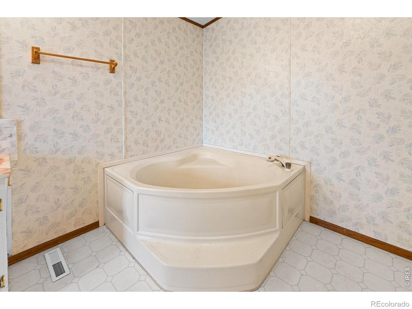 MLS Image #24 for 1142  caroline court,loveland, Colorado