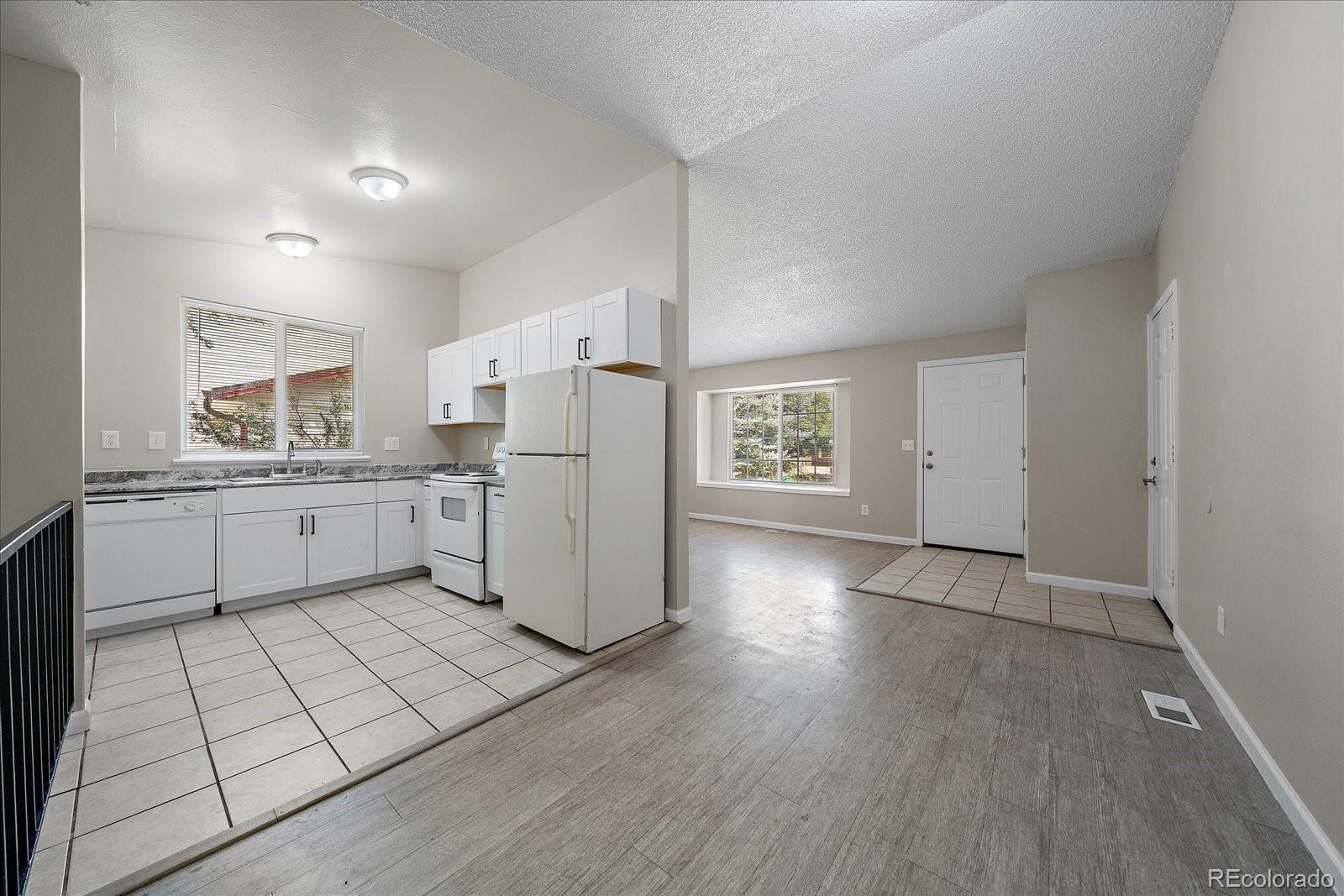 MLS Image #5 for 18757 e hawaii drive,aurora, Colorado