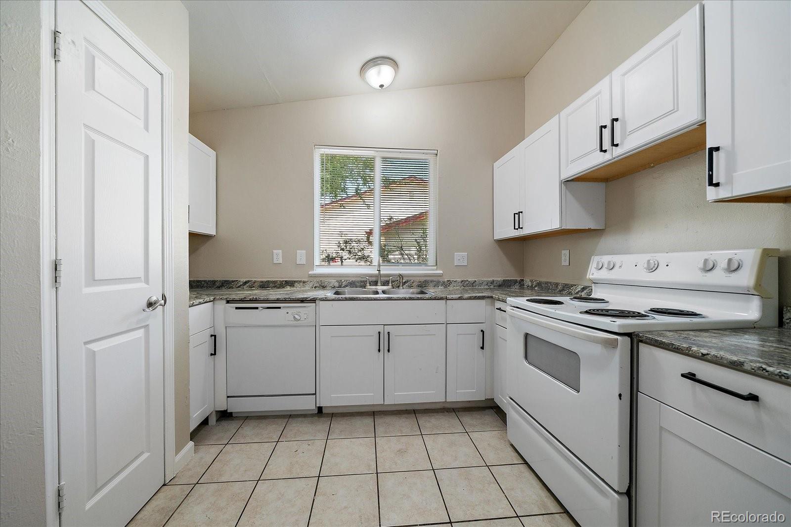 MLS Image #7 for 18757 e hawaii drive,aurora, Colorado