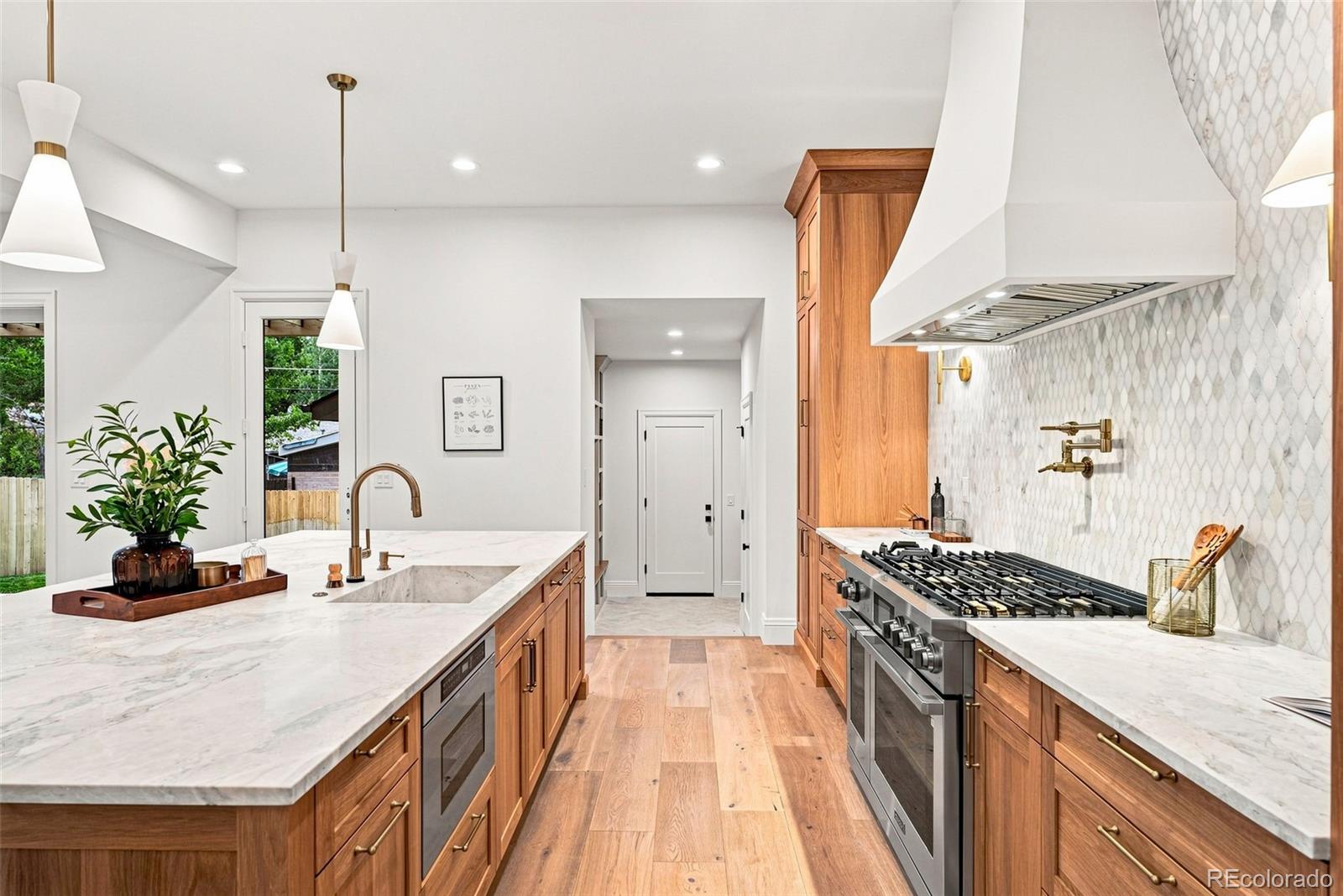 MLS Image #9 for 845 s medea way,denver, Colorado