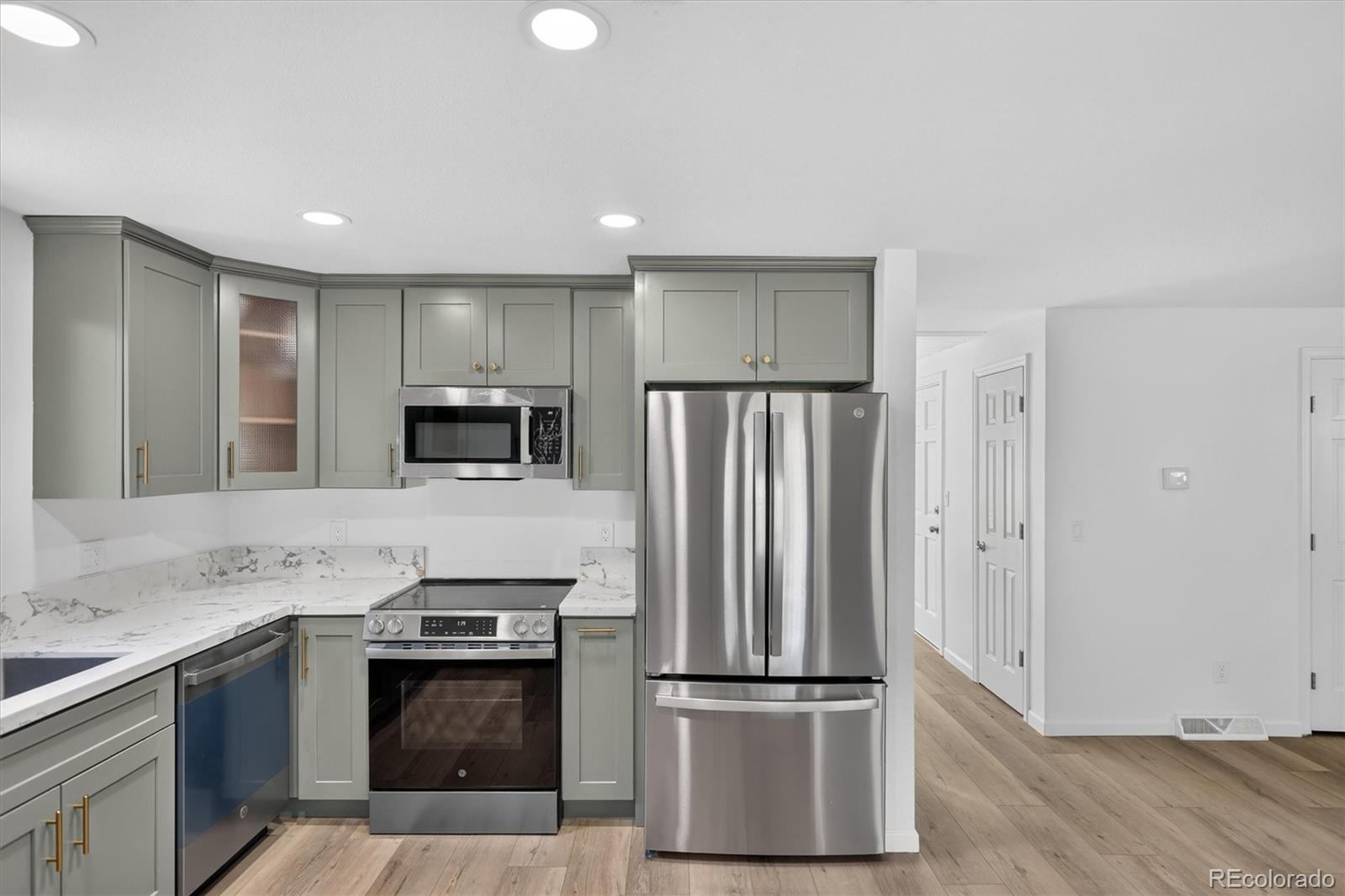 MLS Image #3 for 7975  dudley court,arvada, Colorado