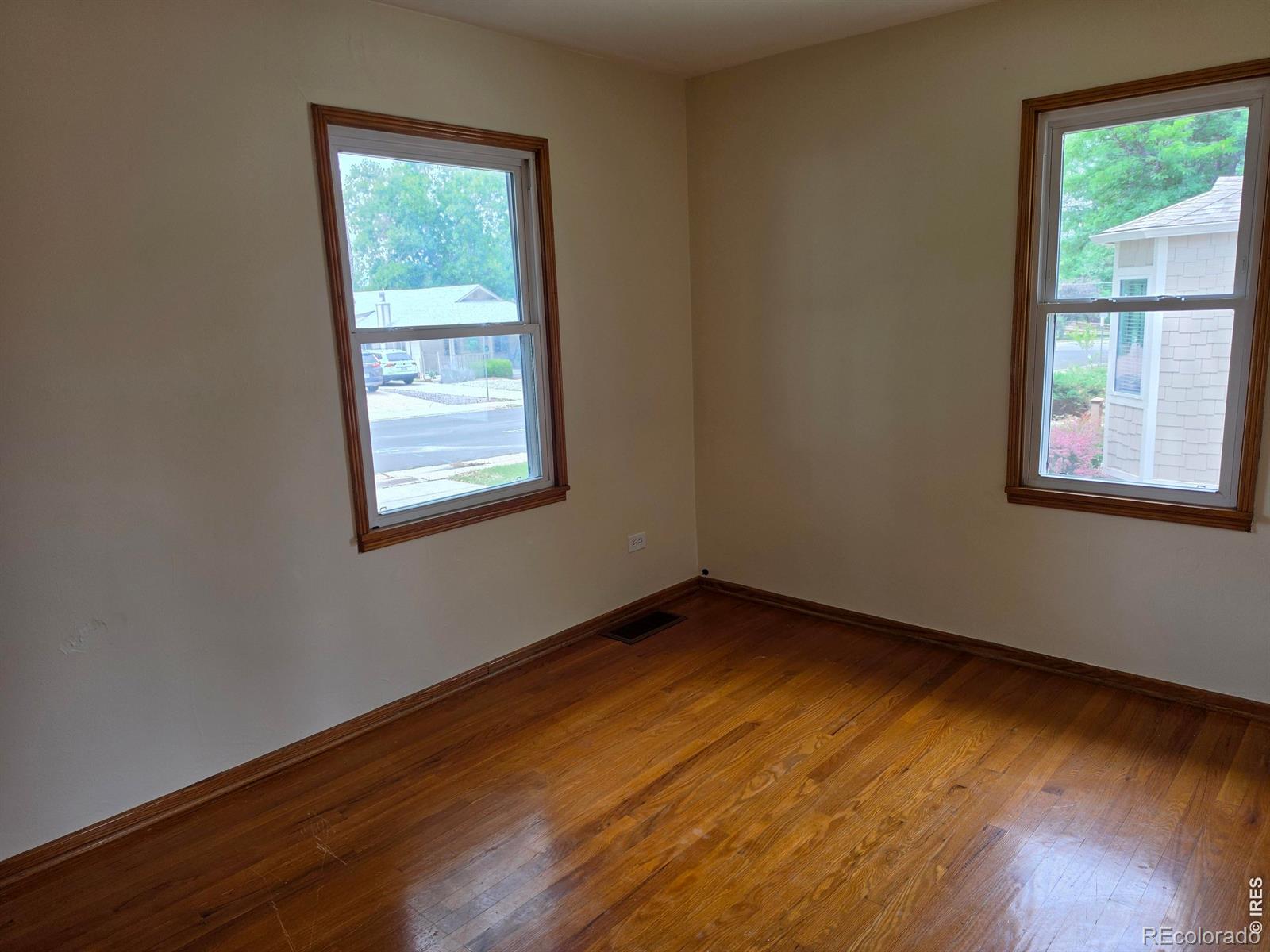 MLS Image #11 for 3346 s marion street,englewood, Colorado