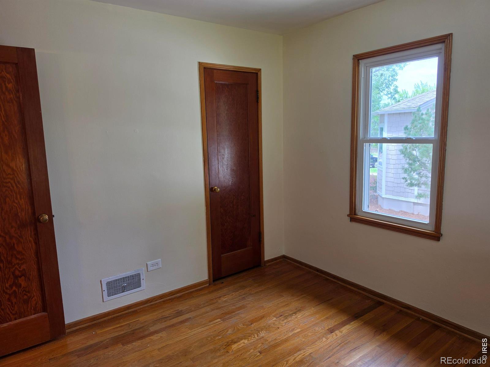 MLS Image #14 for 3346 s marion street,englewood, Colorado