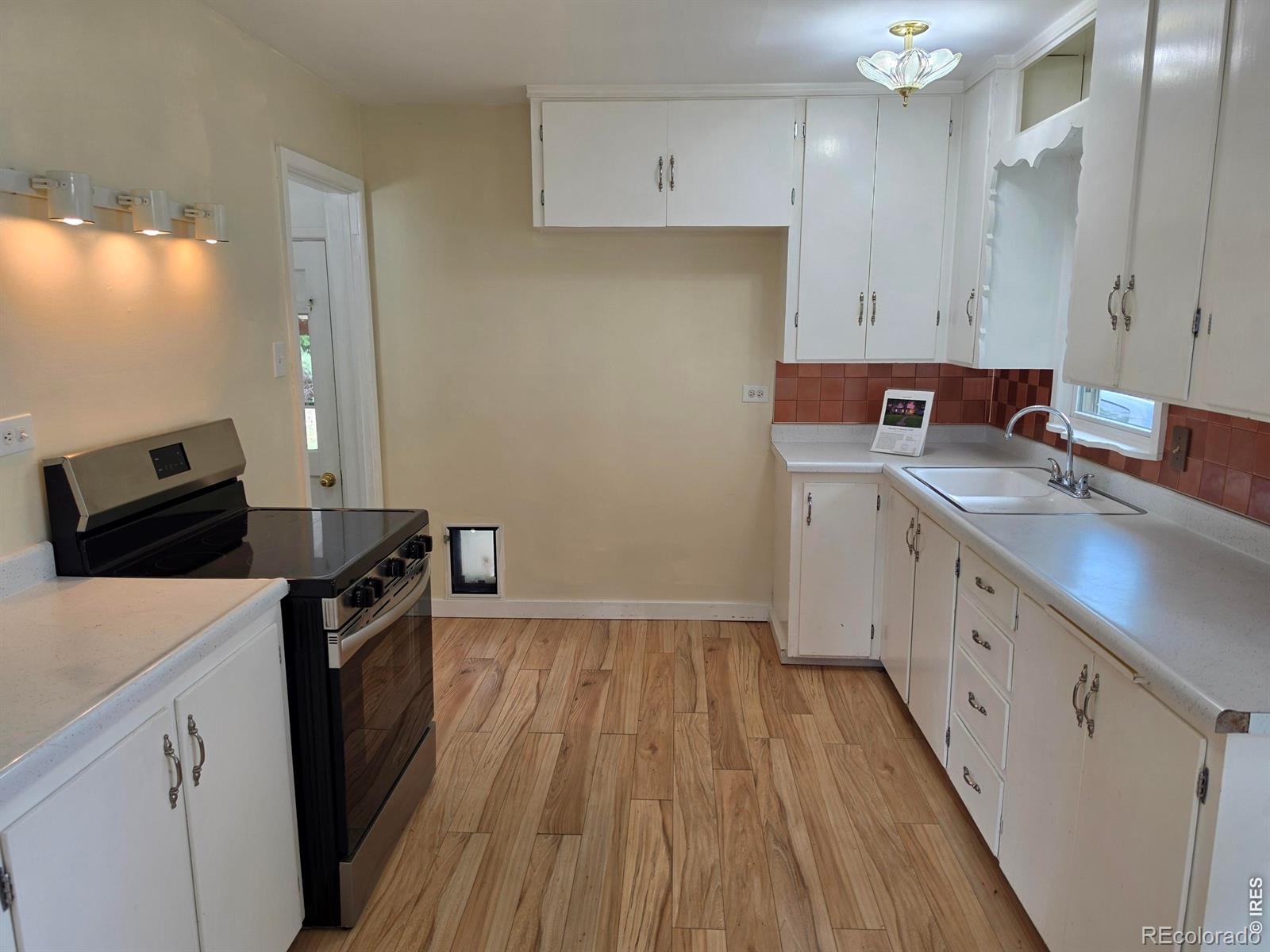 MLS Image #6 for 3346 s marion street,englewood, Colorado