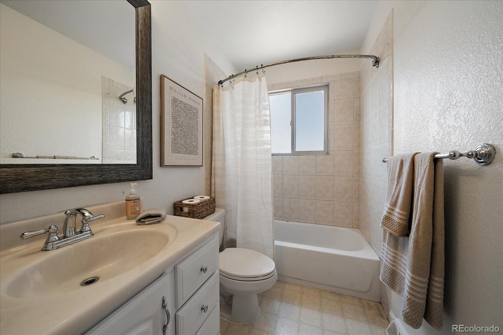 MLS Image #13 for 4567 s fairplay court,aurora, Colorado