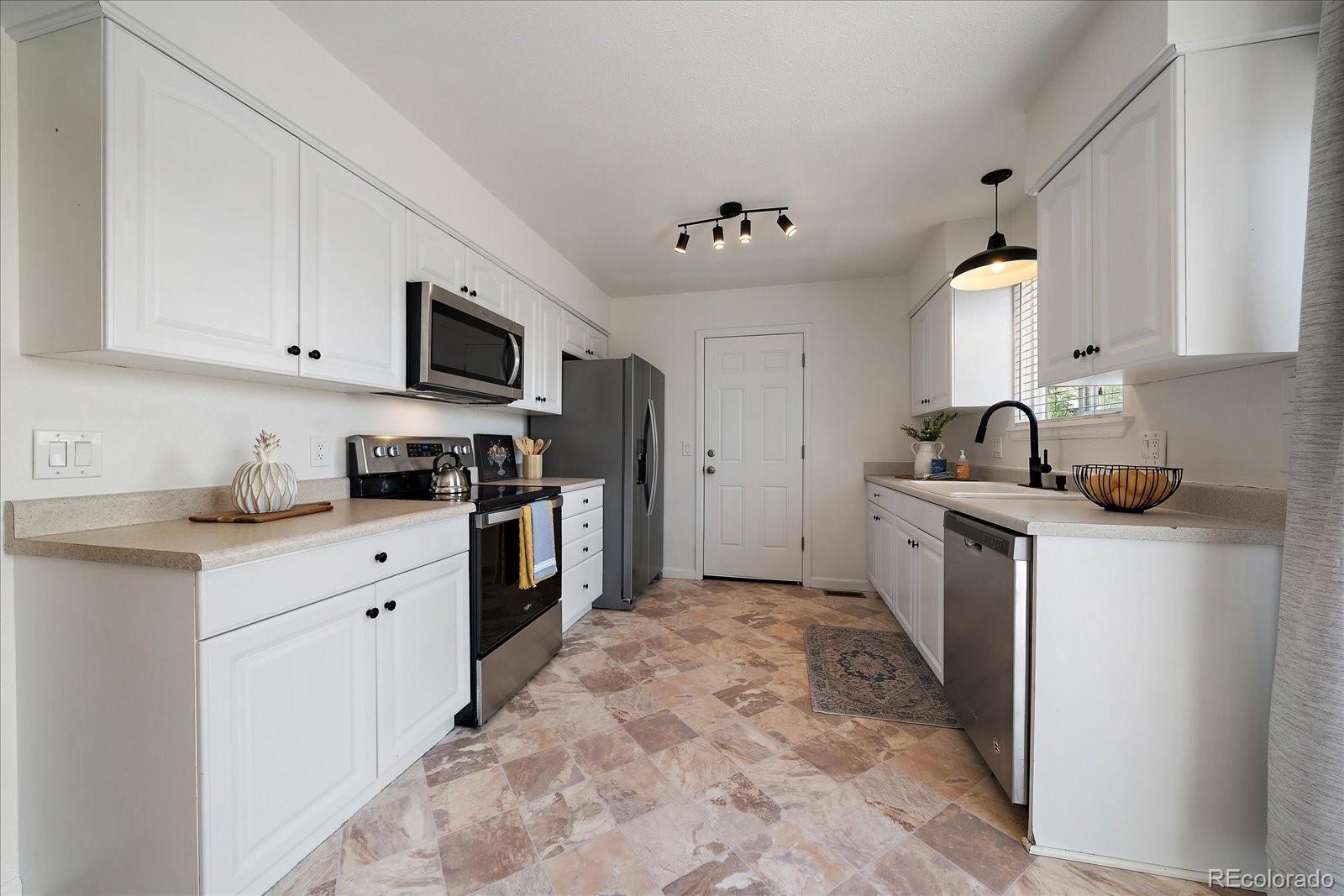 MLS Image #2 for 4567 s fairplay court,aurora, Colorado
