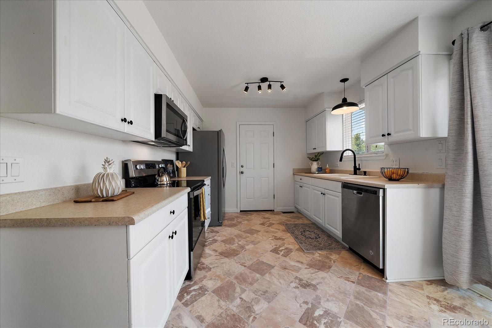 MLS Image #7 for 4567 s fairplay court,aurora, Colorado