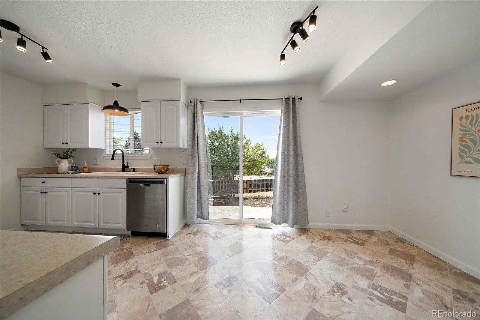 MLS Image #8 for 4567 s fairplay court,aurora, Colorado