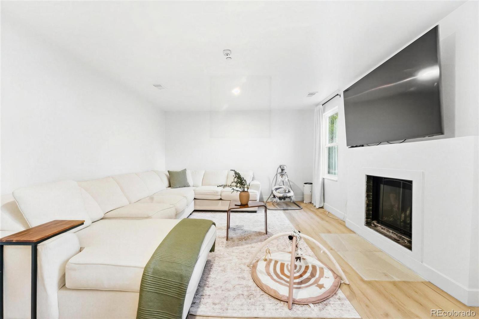 MLS Image #8 for 4151 e 115th place,denver, Colorado