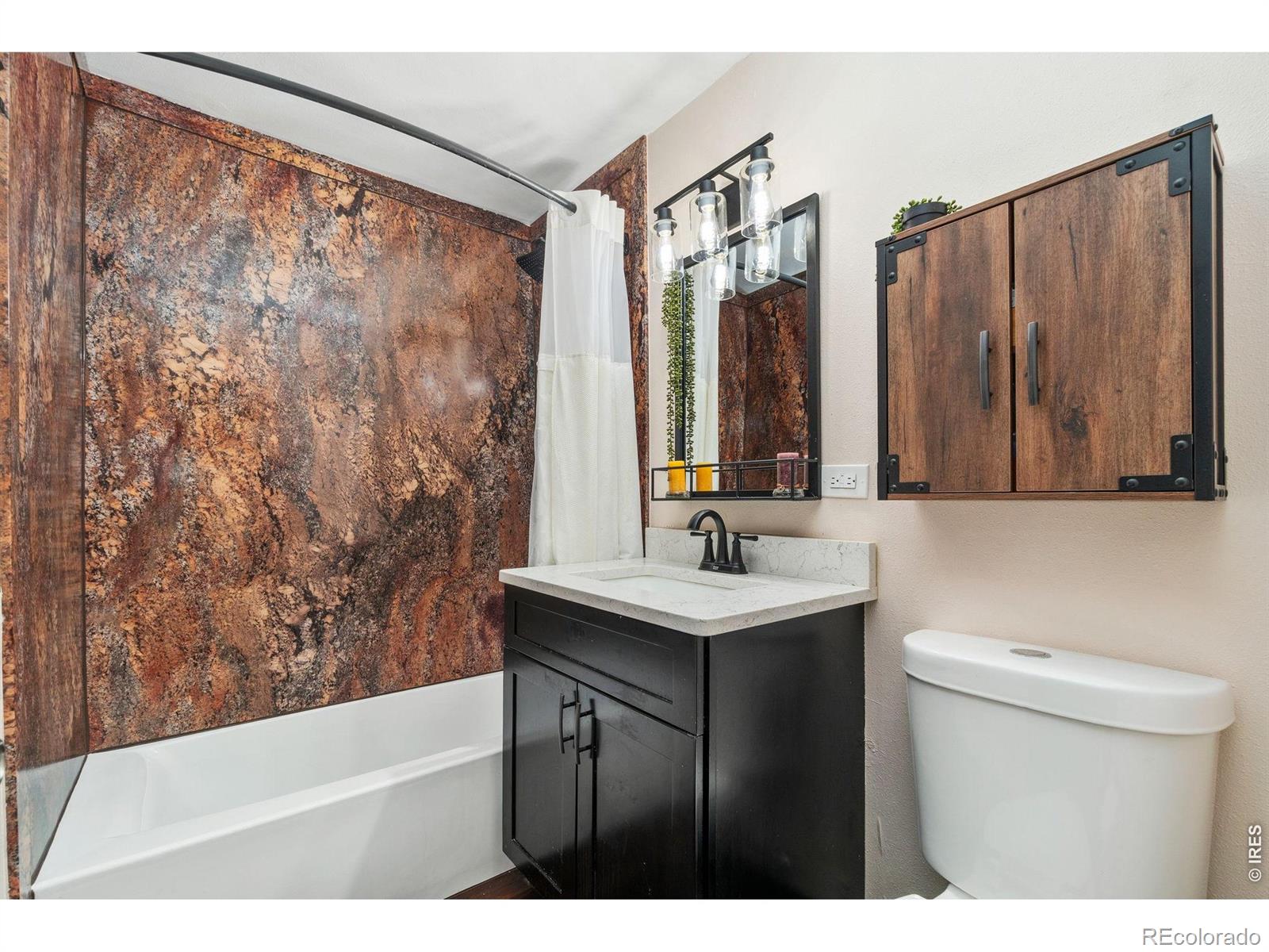 MLS Image #13 for 2850 n steele street,denver, Colorado