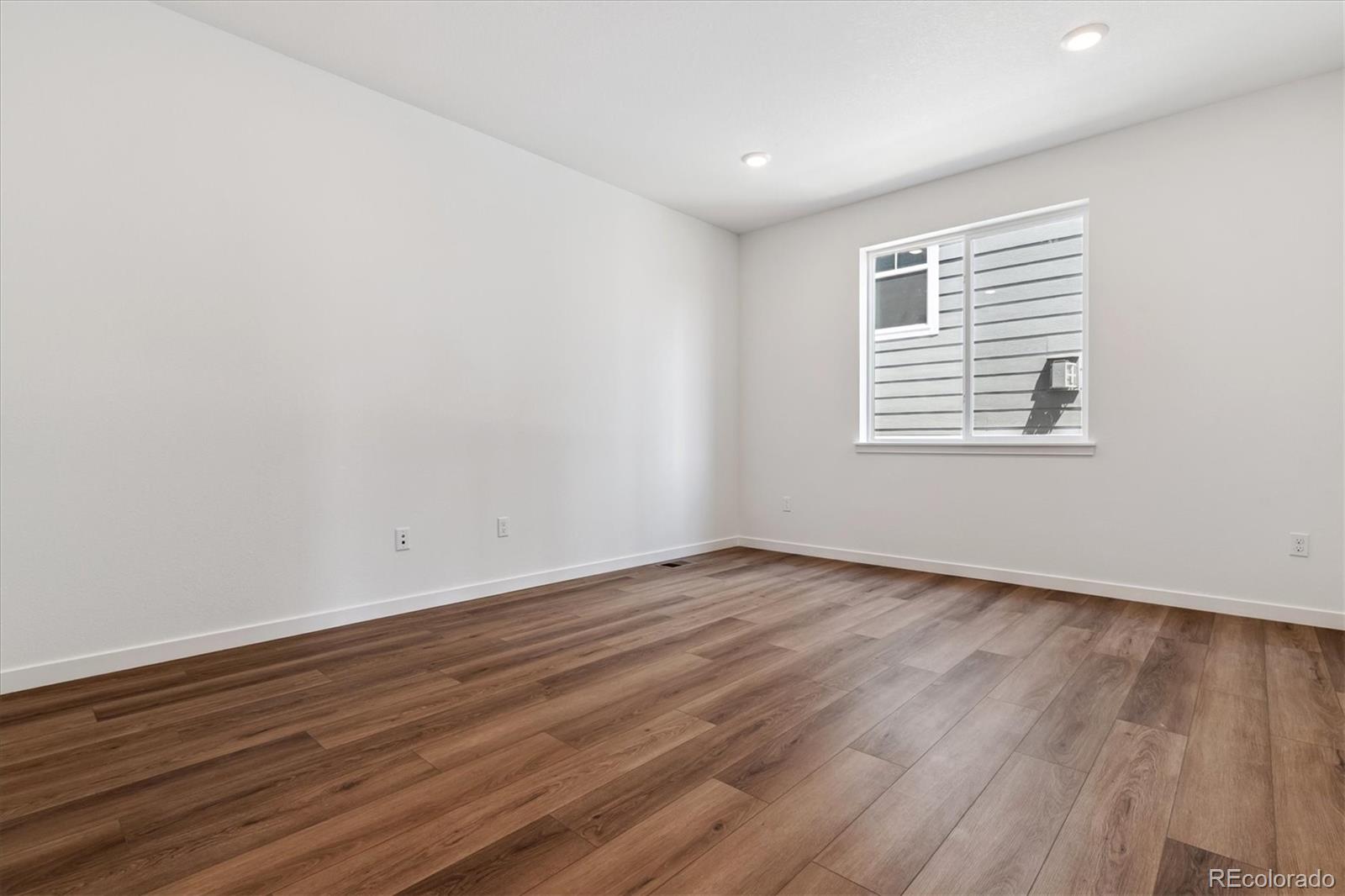 MLS Image #11 for 25010 e 42nd avenue,aurora, Colorado