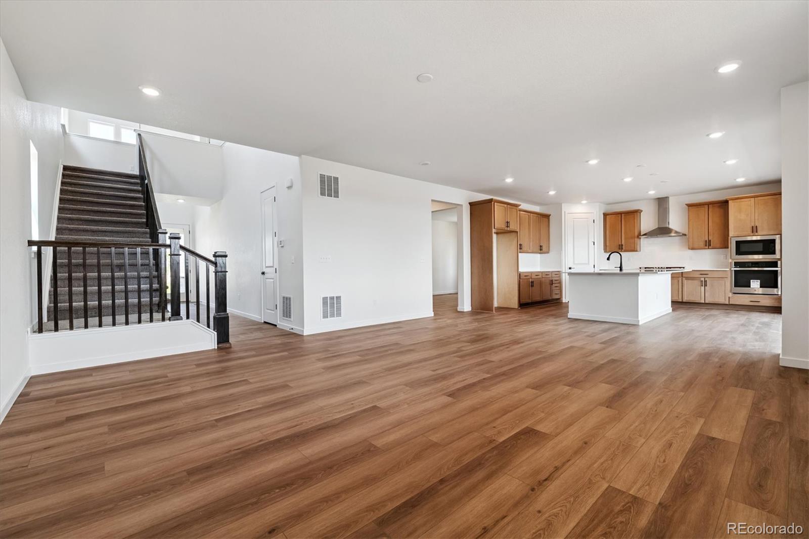 MLS Image #3 for 25010 e 42nd avenue,aurora, Colorado