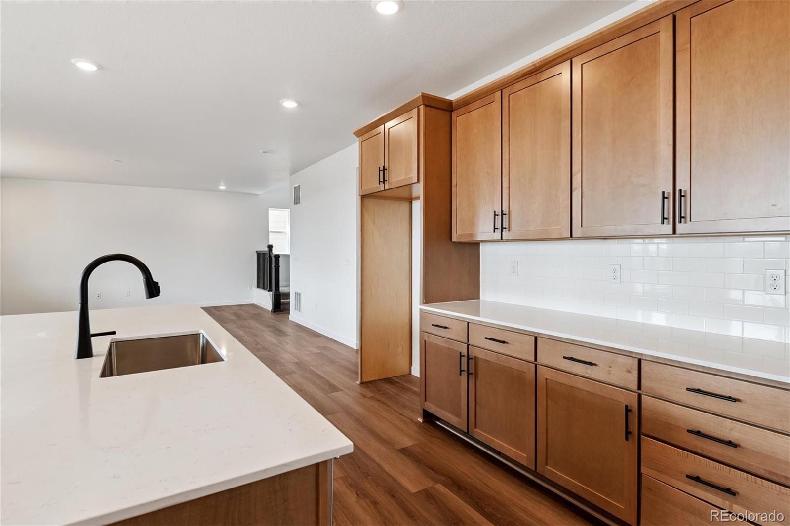 MLS Image #7 for 25010 e 42nd avenue,aurora, Colorado