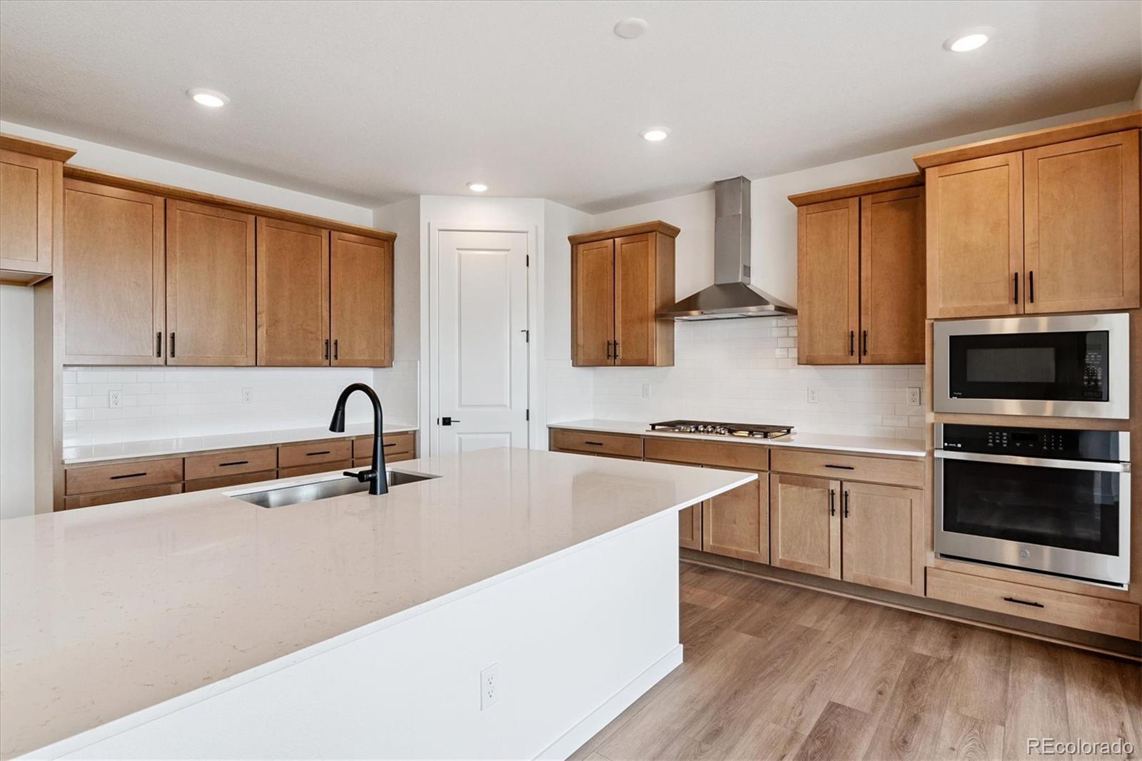 MLS Image #8 for 25010 e 42nd avenue,aurora, Colorado