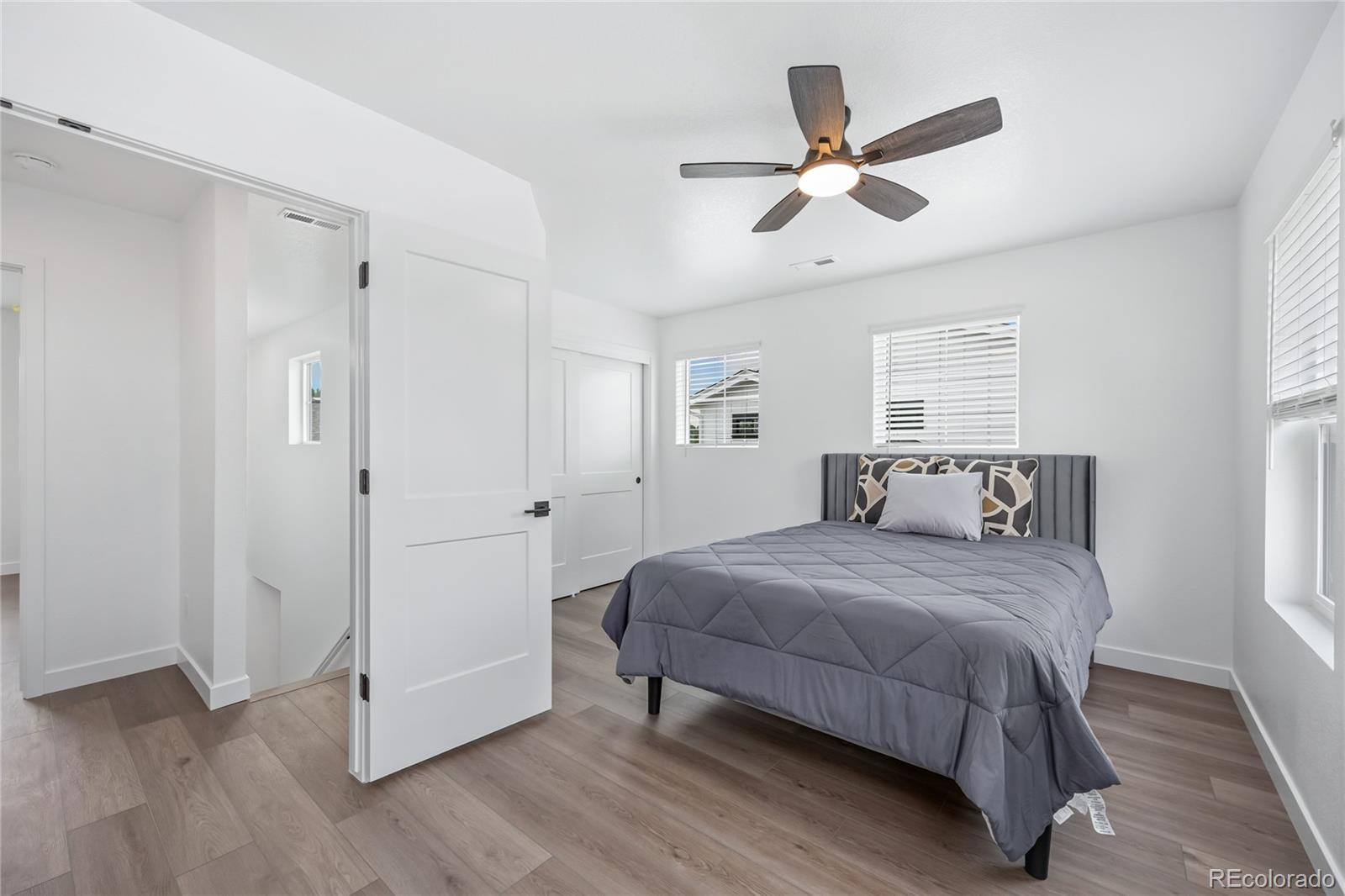MLS Image #11 for 360 w stanford avenue,englewood, Colorado