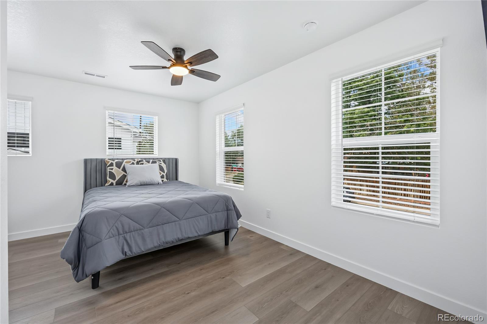 MLS Image #12 for 360 w stanford avenue,englewood, Colorado